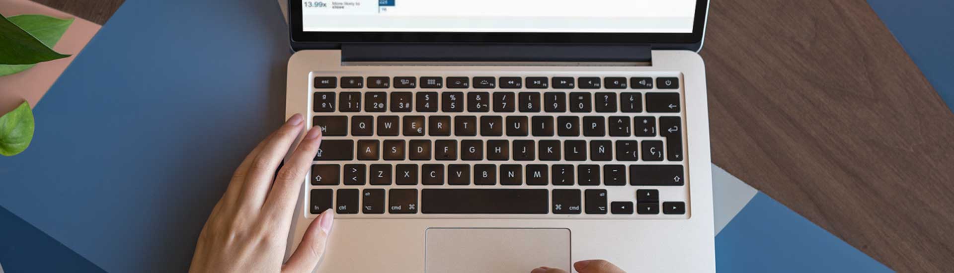 Why Is Everyone in Favor of Macbook